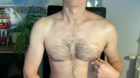 Snapshot of wladsexy88 chatting on December 11, 7:31 am Wladsexy88 online show from December 11, 7:31 am