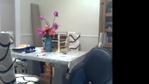 Snapshot of wobble444 chatting on February 6, 12:43 am wobble444 online show from February 6, 12:43 am