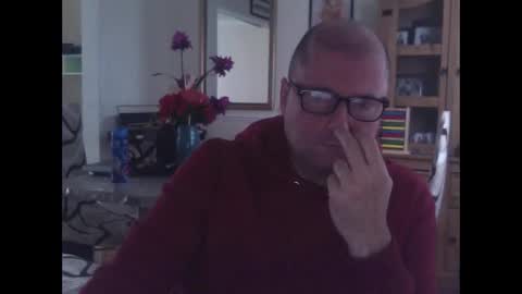 Snapshot of wobble444 chatting on November 11, 12:05 pm wobble444 online show from November 11, 12:05 pm