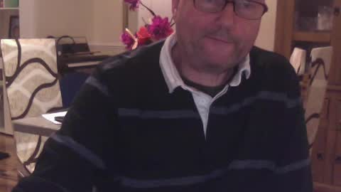 Snapshot of wobble444 chatting on June 16, 11:07 pm wobble444 online show from June 16, 11:07 pm