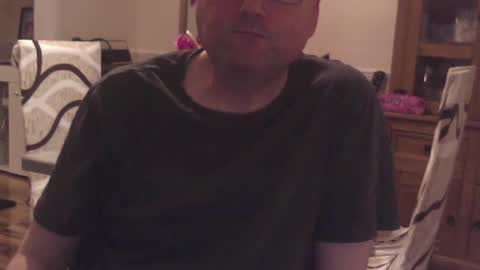 Snapshot of wobble444 chatting on June 18, 12:00 am wobble444 online show from June 18, 12:00 am