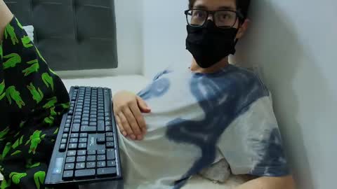  W O L F  online show from February 18, 11:33 am