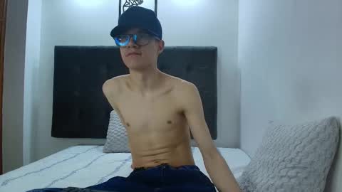  W O L F  online show from March 11, 3:12 pm