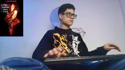  W O L F  online show from September 24, 11:46 am