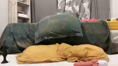 Snapshot of wolfdeep chatting on January 21, 2:11 am Sweetdog online show from January 21, 2:11 am