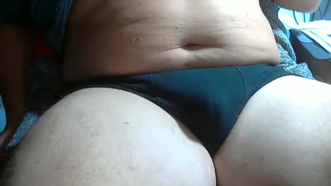 Snapshot of wolfoerl chatting on October 12, 12:37 pm wolfoerl online show from October 12, 12:37 pm