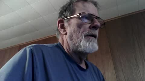 Snapshot of wolfreapsurass chatting on February 8, 6:22 pm wolfreapsurass online show from February 8, 6:22 pm