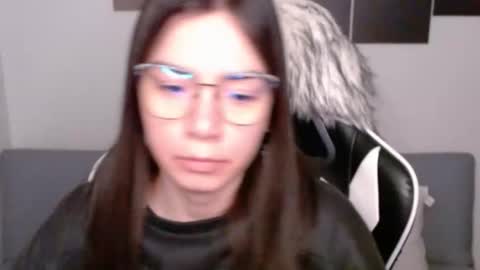 Alex online show from October 10, 3:27 am