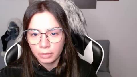 Alex online show from December 4, 2:32 am