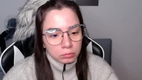 Alex online show from December 17, 2:28 am