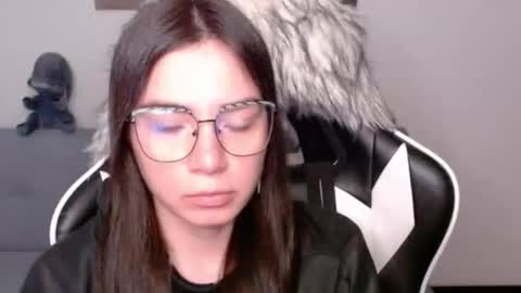 Alex online show from January 8, 2:03 am