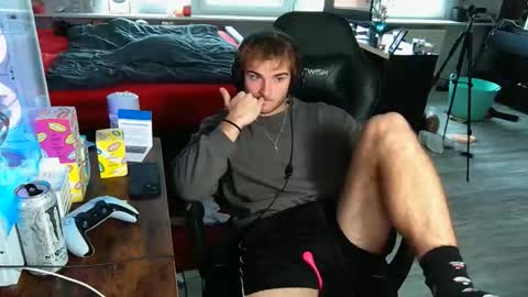 wollenjunge2006 online show from October 4, 9:51 am