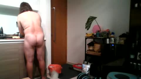 wolnyskromny online show from June 28, 2:56 pm