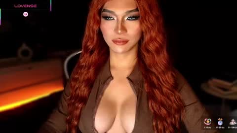 Julia online show from November 14, 6:39 pm