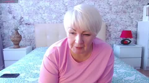 Snapshot of women_pleasures chatting on February 20, 10:16 am women_pleasures online show from February 20, 10:16 am