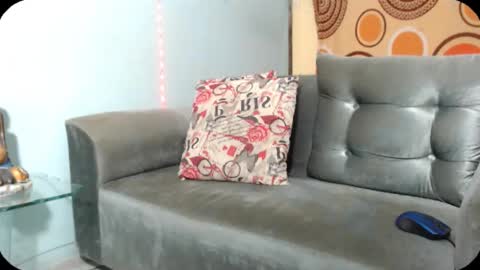 Snapshot of wonderfullight chatting on December 3, 10:39 am SHENIEL RODRIGUEZ online show from December 3, 10:39 am