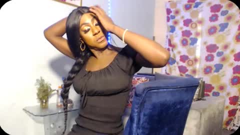 Snapshot of wonderfullight chatting on December 4, 6:55 am SHENIEL RODRIGUEZ online show from December 4, 6:55 am