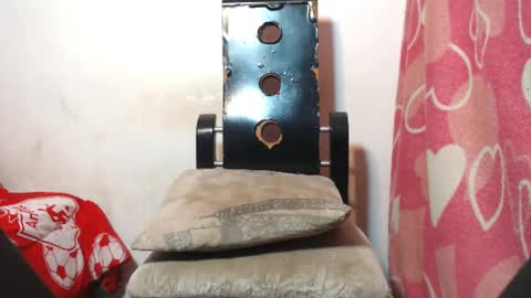 Snapshot of wonderfullight chatting on February 18, 11:08 pm SHENIEL RODRIGUEZ online show from February 18, 11:08 pm