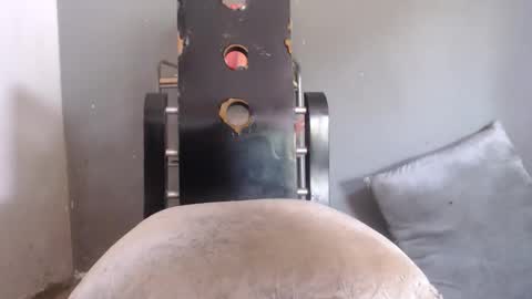 Snapshot of wonderfullight chatting on November 18, 8:24 pm SHENIEL RODRIGUEZ online show from November 18, 8:24 pm