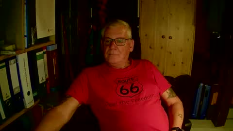 Snapshot of wonneprop10 chatting on November 12, 5:57 pm Always Horny online show from November 12, 5:57 pm