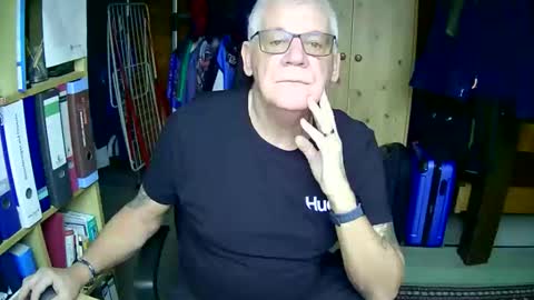 Snapshot of wonneprop10 chatting on December 4, 9:51 am Always Horny online show from December 4, 9:51 am