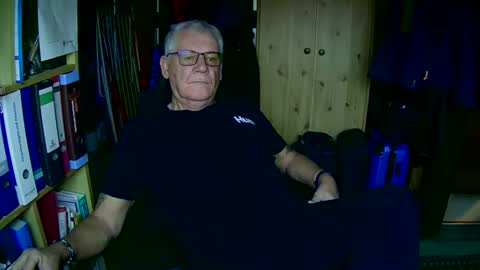 Snapshot of wonneprop10 chatting on December 5, 8:45 am Always Horny online show from December 5, 8:45 am