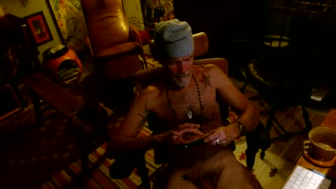 Snapshot of woodchuck185 chatting on June 24, 2:32 am Chuck online show from June 24, 2:32 am