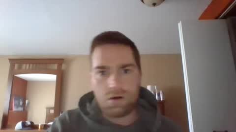 Snapshot of woodeee77 chatting on December 23, 5:32 pm woodeee77 online show from December 23, 5:32 pm