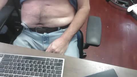 Snapshot of woodworker6473 chatting on October 7, 12:35 pm woodworker6473 online show from October 7, 12:35 pm
