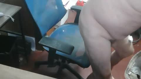 woodworker6473 online show from April 14, 12:05 am