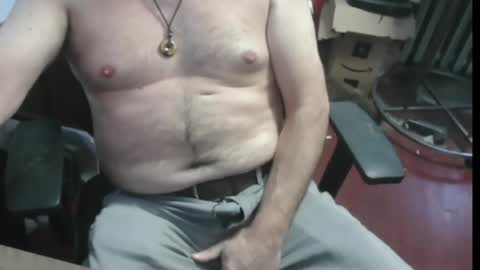 woodworker6473 online show from April 22, 11:17 pm