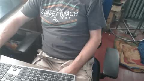 woodworker6473 online show from June 4, 1:28 pm