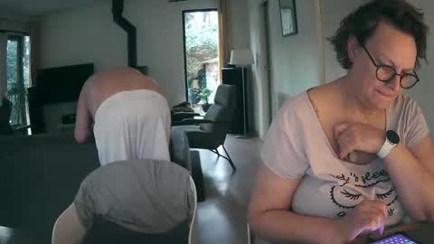 woodwurm and Snoeske online show from January 23, 4:04 pm