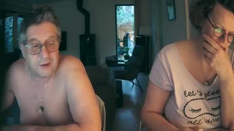 woodwurm and Snoeske online show from January 28, 7:22 am