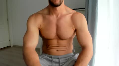Snapshot of woolfiie chatting on May 20, 8:53 am Wolfie online show from May 20, 8:53 am