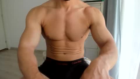 Snapshot of woolfiie chatting on May 27, 9:06 am Wolfie online show from May 27, 9:06 am