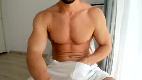 Snapshot of woolfiie chatting on May 30, 8:22 am Wolfie online show from May 30, 8:22 am