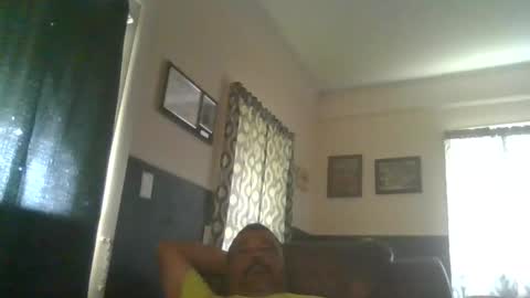 Snapshot of woperator12 chatting on May 24, 6:13 pm woperator12 online show from May 24, 6:13 pm