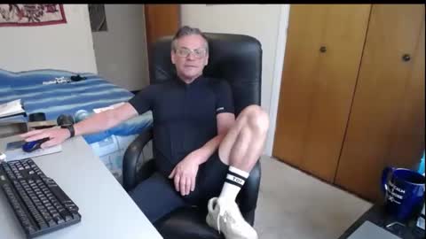 Large one  online show from December 21, 1:51 pm