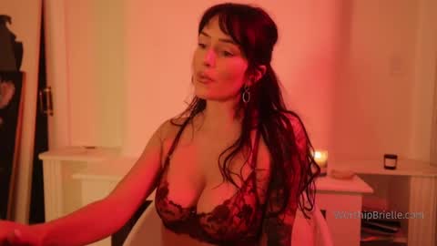 Brielle online show from September 22, 3:19 am