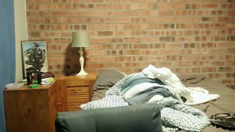 worsie online show from March 12, 8:59 pm