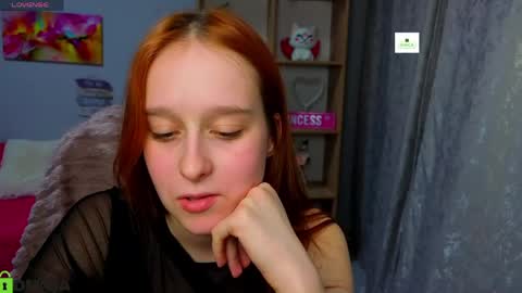 wow_emma_ online show from April 19, 6:10 pm