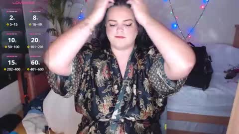 Snapshot of wow_its_kaitlyn chatting on October 26, 12:00 pm Kaitlyn xx online show from October 26, 12:00 pm