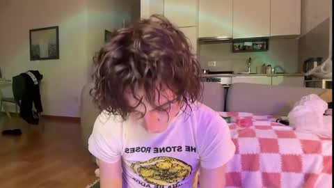 Glen online show from April 22, 7:48 pm