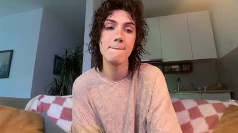 Glen online show from April 26, 4:59 pm