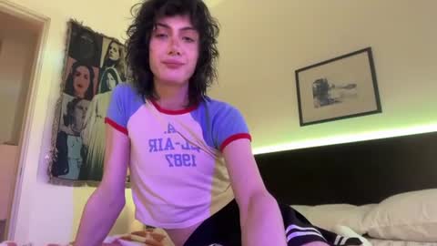 Glen online show from June 24, 11:04 pm