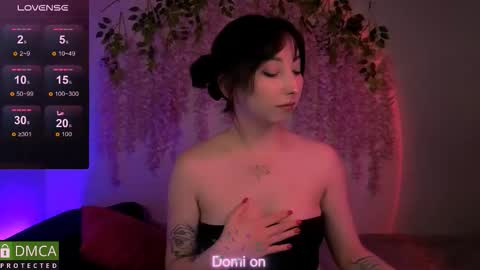 Snapshot of wow_sue chatting on October 28, 7:34 am Sue online show from October 28, 7:34 am