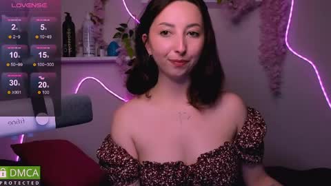 Sue online show from June 7, 8:45 pm