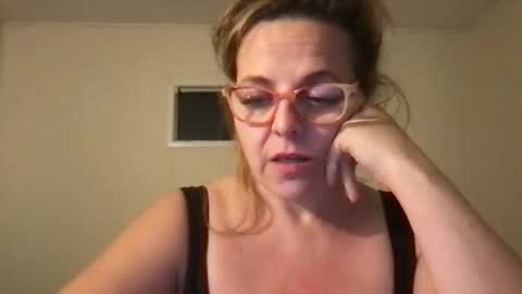 Snapshot of wowok47 chatting on May 26, 4:36 pm Cute Newb X online show from May 26, 4:36 pm