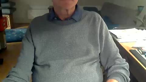 Wuki online show from May 1, 7:40 pm